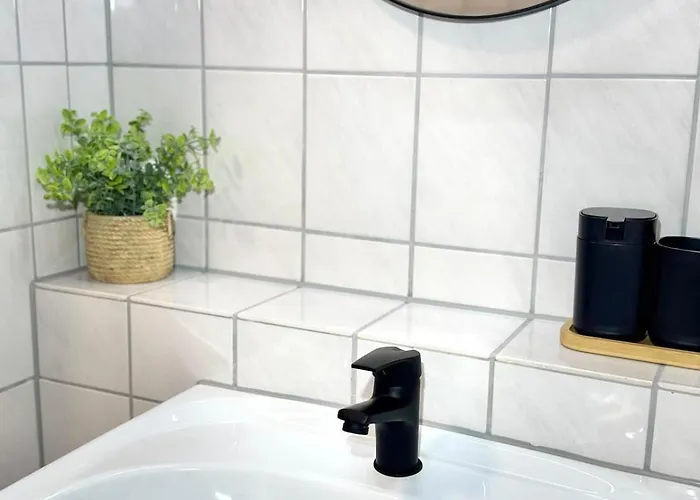 Dem * Bad Schönborn